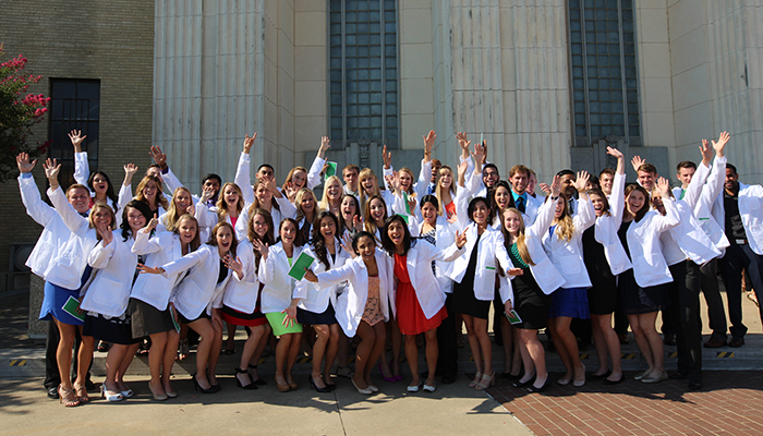 Unthsc Students White Coat 2 Web